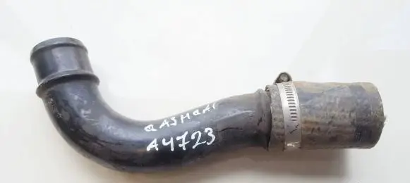 Nissan Qashqai+2 Engine coolant pipe/hose