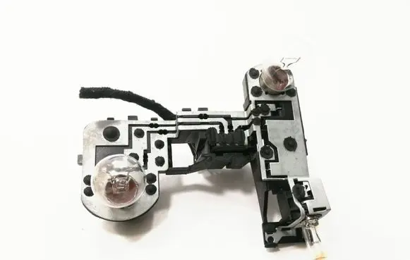 Volkswagen Touareg I Tail light bulb cover holder 7L6945259A