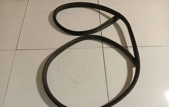 Ford C-MAX II Rubber seal rear door 