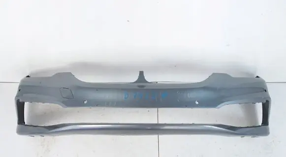 BMW 5 G30 G31 Front bumper 7385336