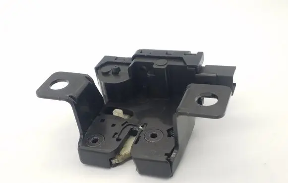 Loading door lock