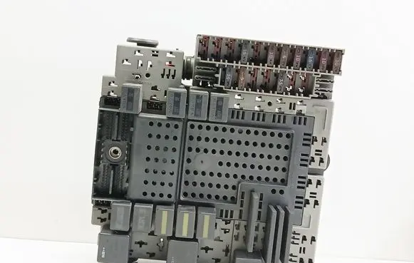 Volvo S80 Fuse box set 8645729 8688153 02W123