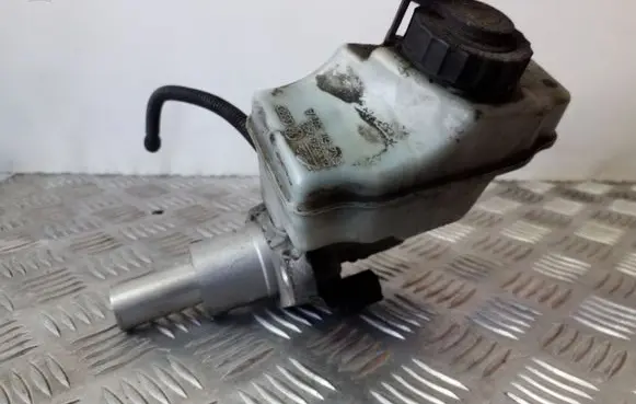 Volkswagen Sharan Master brake cylinder 5N2611301A