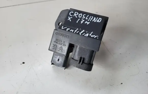 Opel Crossland X Coolant fan relay 98372A01