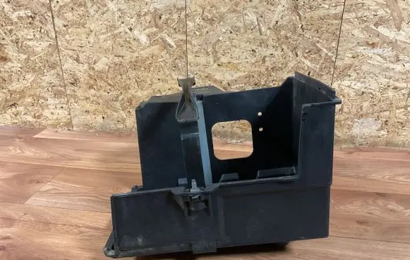 Ford Focus Battery box tray 3M5110723
