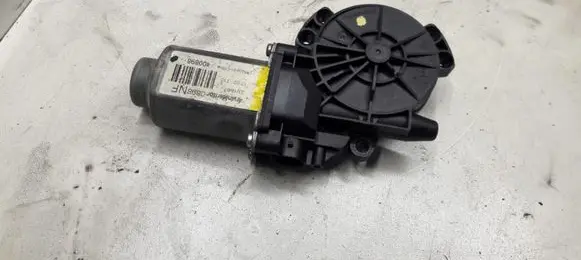 Hyundai Sonata Rear door window regulator motor 456677W