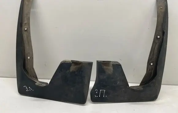 Toyota RAV 4 (XA40) Mudguards set PW3890R002