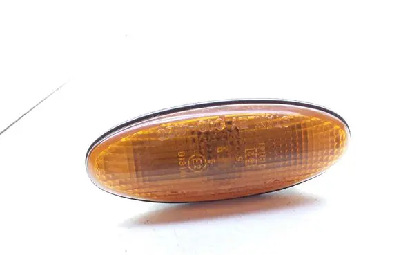 Mazda Tribute Front fender indicator light 0464120