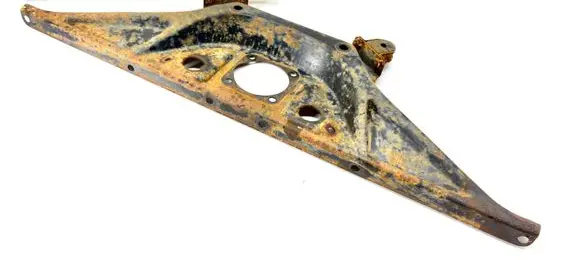 Jaguar XJ X308 Rear differential/diff mount bracket 