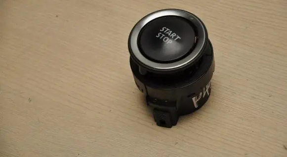 Renault Kadjar Engine start stop button switch 285905306R