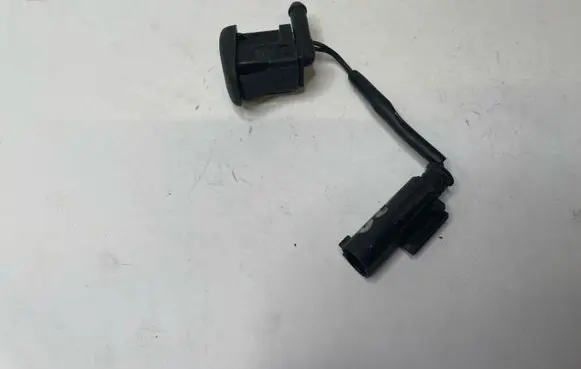 BMW 5 E39 Windshield washer spray nozzle 8361039
