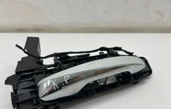Mercedes-Benz CLA C118 X118 Front door exterior handle A0997602102