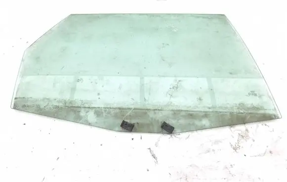 Audi A6 Allroad C5 Rear door window glass 