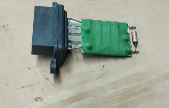 Fiat 500 Heater blower motor/fan resistor