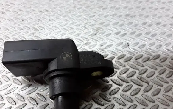 BMW X5 E53 Camshaft speed sensor 1214224932005
