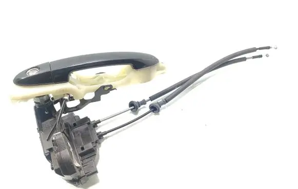 Hyundai Santa Fe Front door exterior handle 81320-2B060