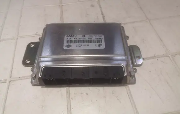 Nissan Almera Tino Engine control unit/module 0281010265 237104U100