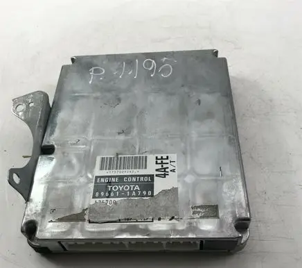 Toyota Corolla E110 Other control units/modules 896611A790 P1195