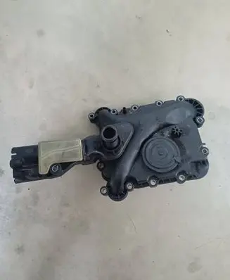Audi Q7 4L Breather valve 06E103547