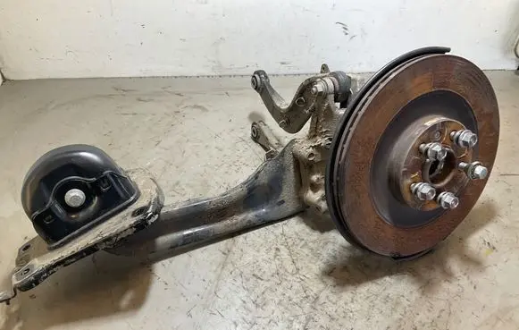 Polestar 2 Rear wheel hub spindle/knuckle 