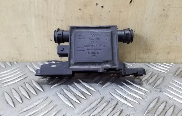 Audi A3 S3 8L Door control unit/module 4A0959981A