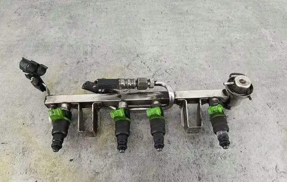 Skoda Superb B5 (3U) Fuel main line pipe 06B133313M