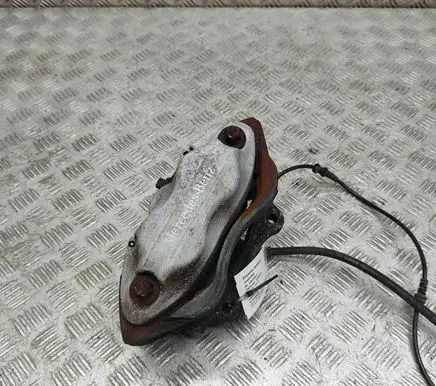 Mercedes-Benz CLS C218 X218 Front brake caliper A2044215498