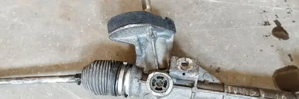 Renault Twingo II Steering rack 6900001995