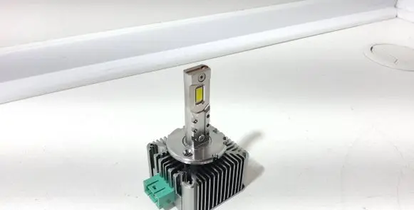 Audi A5 8T 8F Xenon bulb D3D8BL 100910