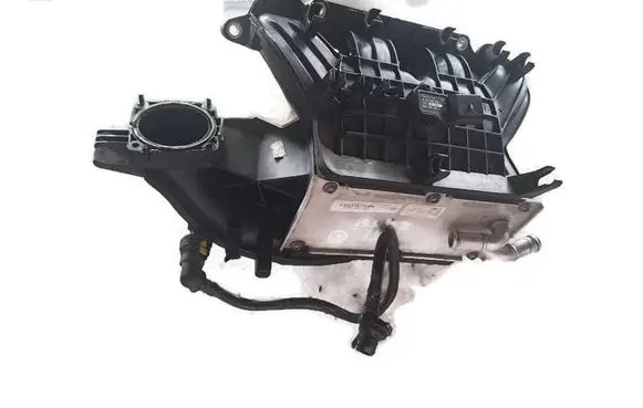 Skoda Yeti (5L) Intake manifold 03F145749C