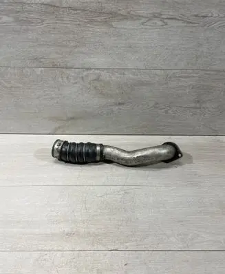 Intercooler hose/pipe