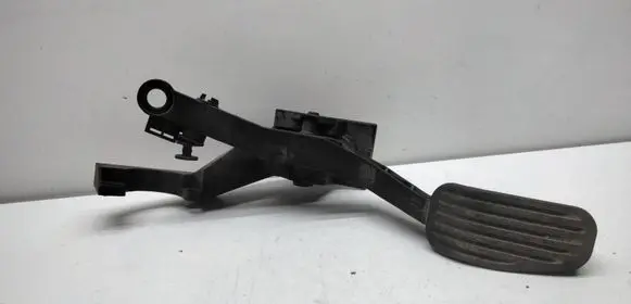 Volvo 850 Accelerator throttle pedal 9157837