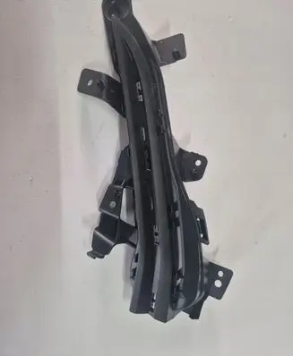 Peugeot 508 II Front bumper lower grill 9813565077