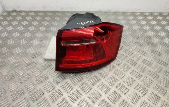 Volkswagen Golf Sportsvan Rear/tail lights 510945096R