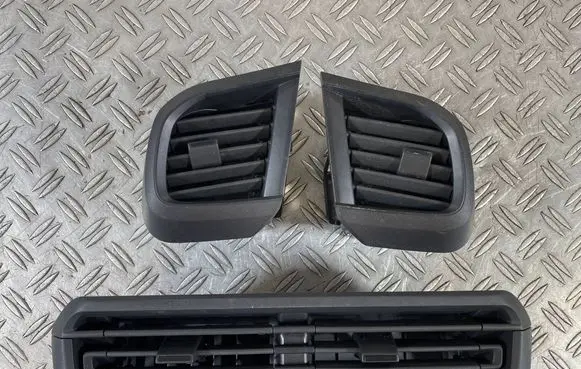 Opel Vivaro Dashboard air vent grill cover trim 98516171ZD
