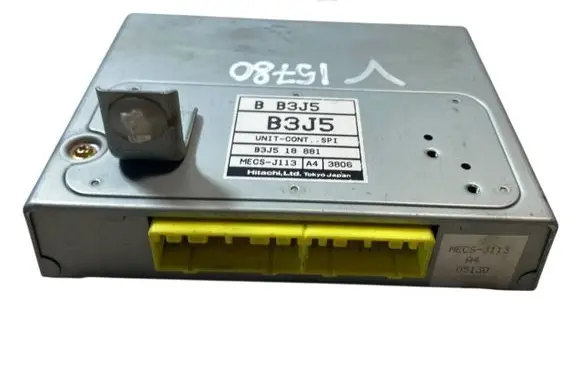 Mazda 121 Engine control unit/module B3J518881