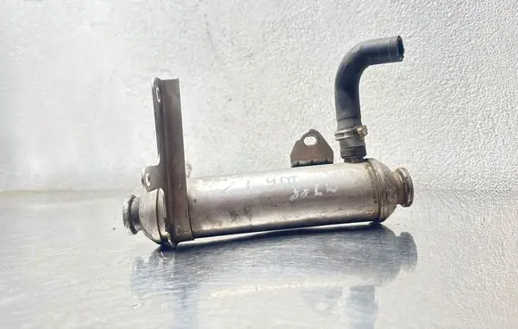 Opel Zafira B EGR valve cooler 55203716