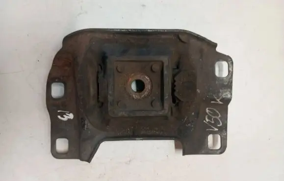 Volvo V50 Engine mount bracket 349249