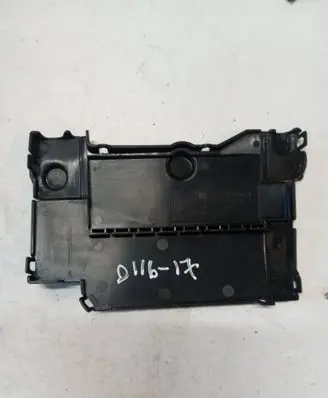 Volvo V40 Fuse box cover 31337533