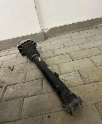 Land Rover Range Rover Sport L494 Rear shock absorber/damper Z018A00 D7808