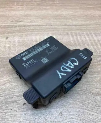 Volkswagen Touran I Gateway control module 1K0907530E 1K0907951