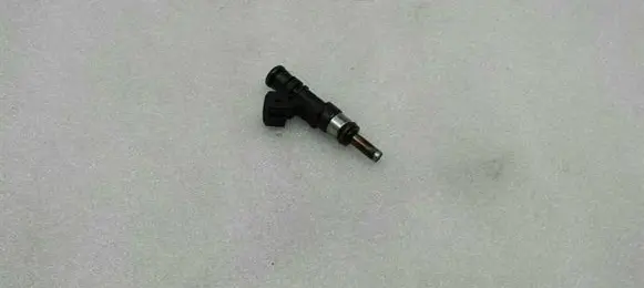 BMW M6 Fuel injector 7834893
