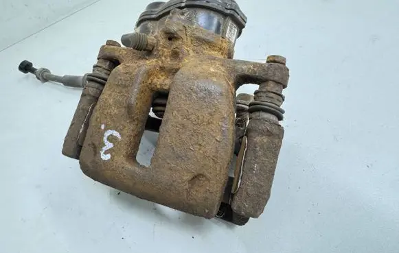 Audi A5 8T 8F Rear brake caliper 32335478