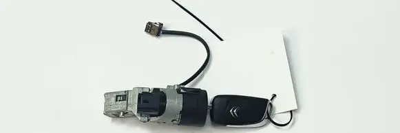 Citroen C4 II Ignition lock N0503823