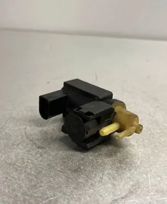 Volvo S60 Turbo solenoid valve 31293964