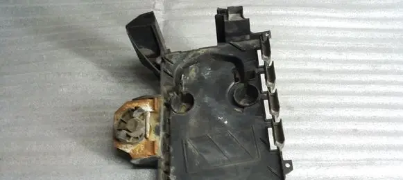 Citroen C5 Battery tray 9650439480
