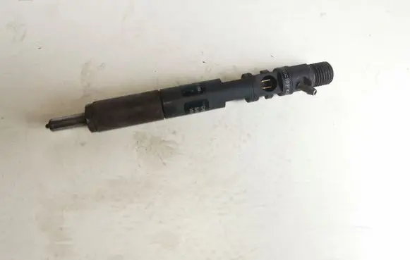 Ford Focus Fuel injector 2T1Q9F593AA