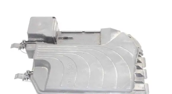 Mercedes-Benz A W176 Fuse box cover A2465400182