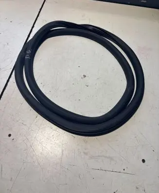 Opel Astra L Rear door rubber seal (on body)