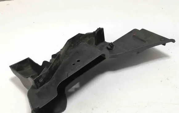 Ford C-MAX II Intercooler air guide/duct channel AM51R02477A